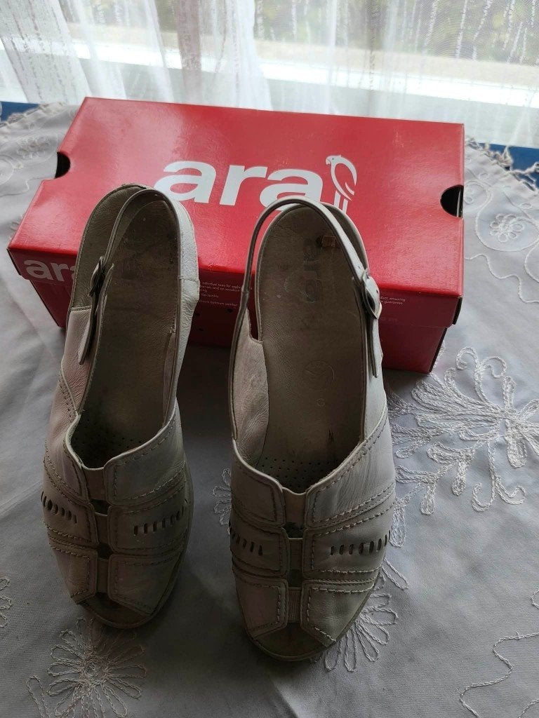 3 paar ara schoenen, Kleding | Dames, ANDERE, Ophalen of Verzenden, Zo goed als nieuw, Wit
