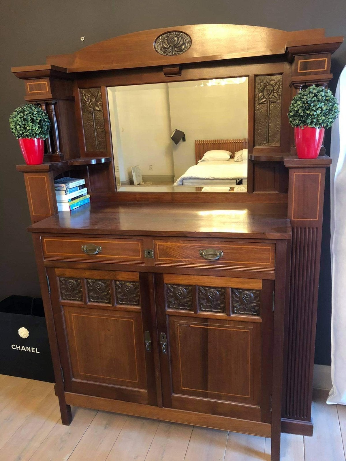 Freres Coene Art Nouveau dressoir kast mahonie, Ophalen