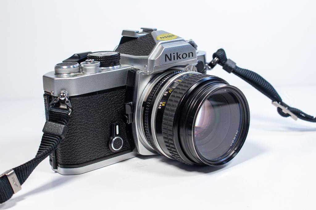 superbe NIKON FM +50mm f1.8 ARGENTIQUE, Audio, Tv en Foto, Fotocamera's Analoog, Ophalen, Zo goed als nieuw, Nikon