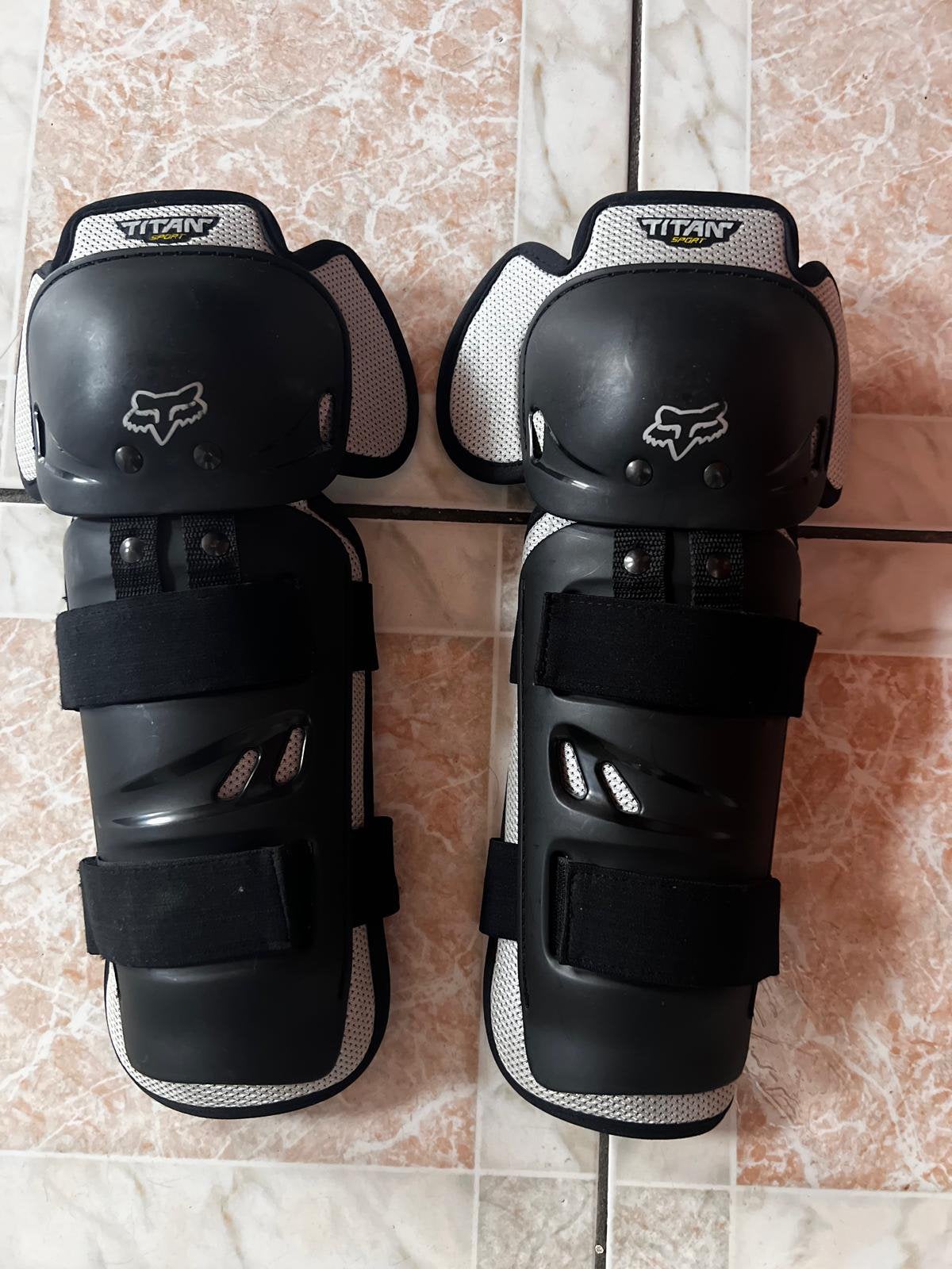 Fox Racing Titan Sport Knie- en Scheenbeschermers, Motoren, Ophalen, Tweedehands, Motorcrosskleding