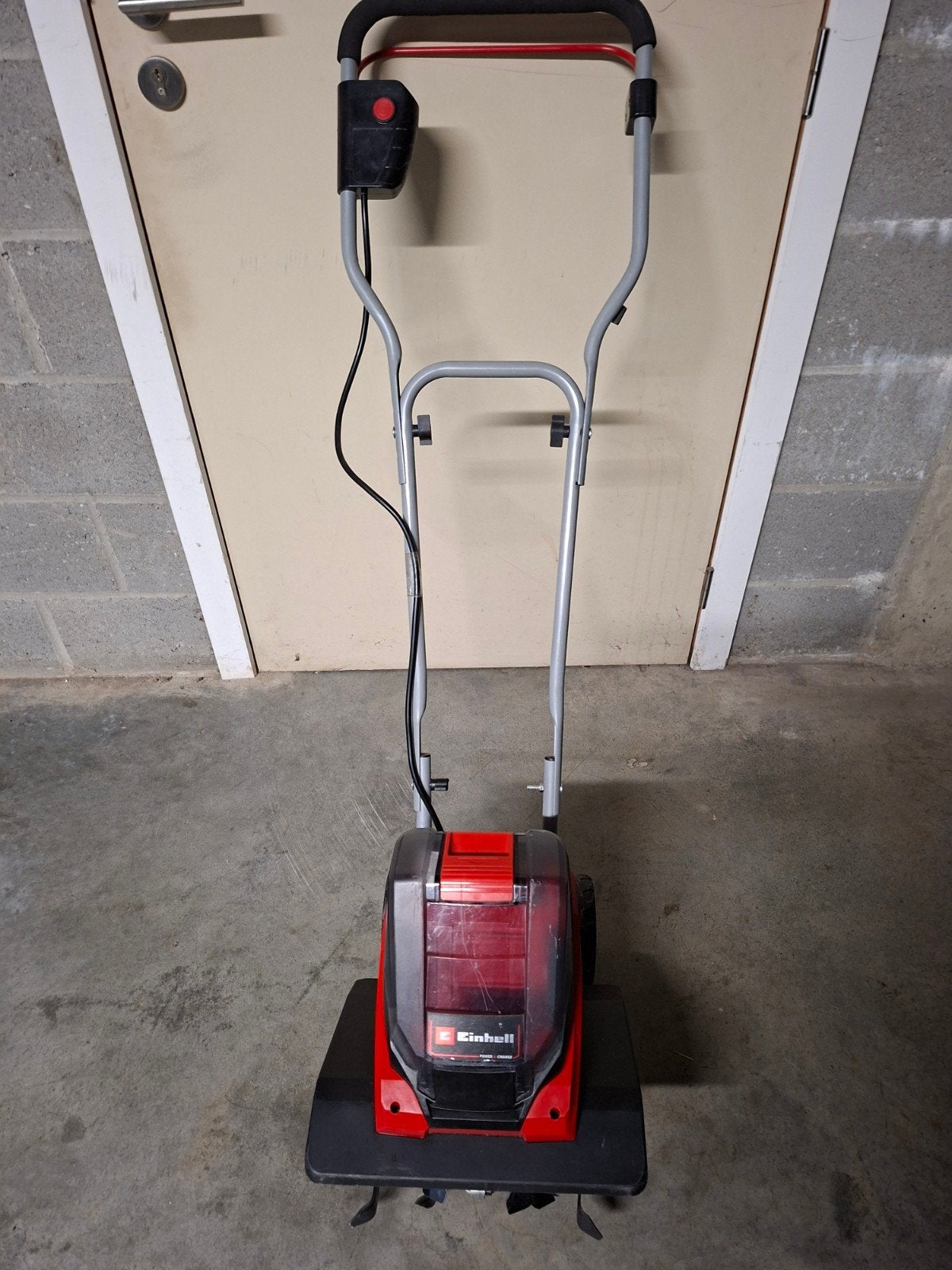 Tuinfrees op batterijen., Doe-het-zelf en Bouw, Ophalen, Tuinfrees