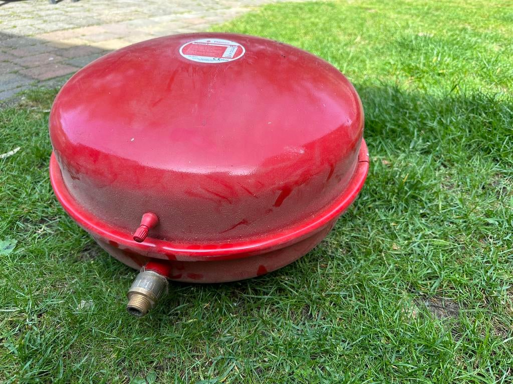 Expansievat 25liter, Doe-het-zelf en Bouw, Ophalen, Gebruikt