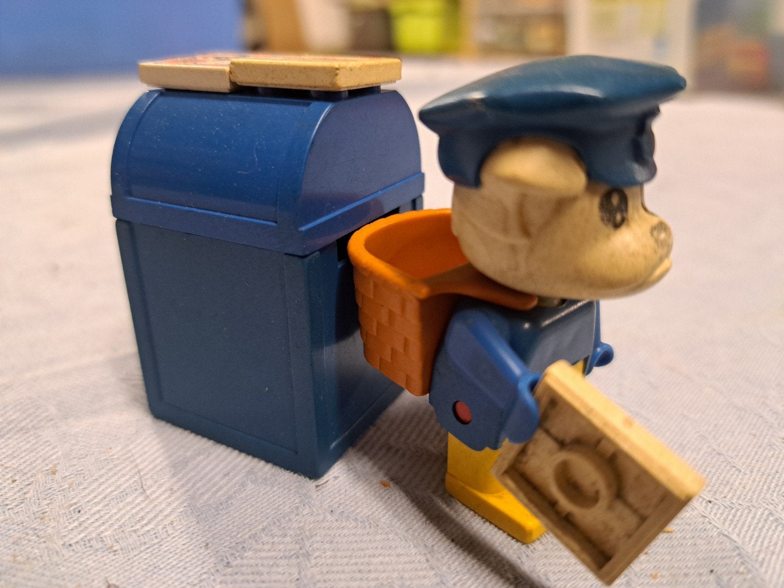 Fabuland postbode, Ophalen