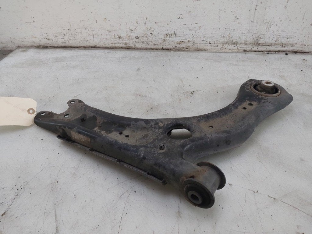 BRAS DE SUSPENSION AVANT DROIT (TRIANGLE) Polo VI (AW1), Autos : Pièces & Accessoires, Volkswagen, Volkswagen AG, Utilisé, Kundenbetreuung@volkswagen.de
