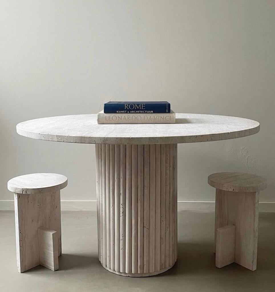 Table ronde, Enlèvement ou Envoi, Comme neuf