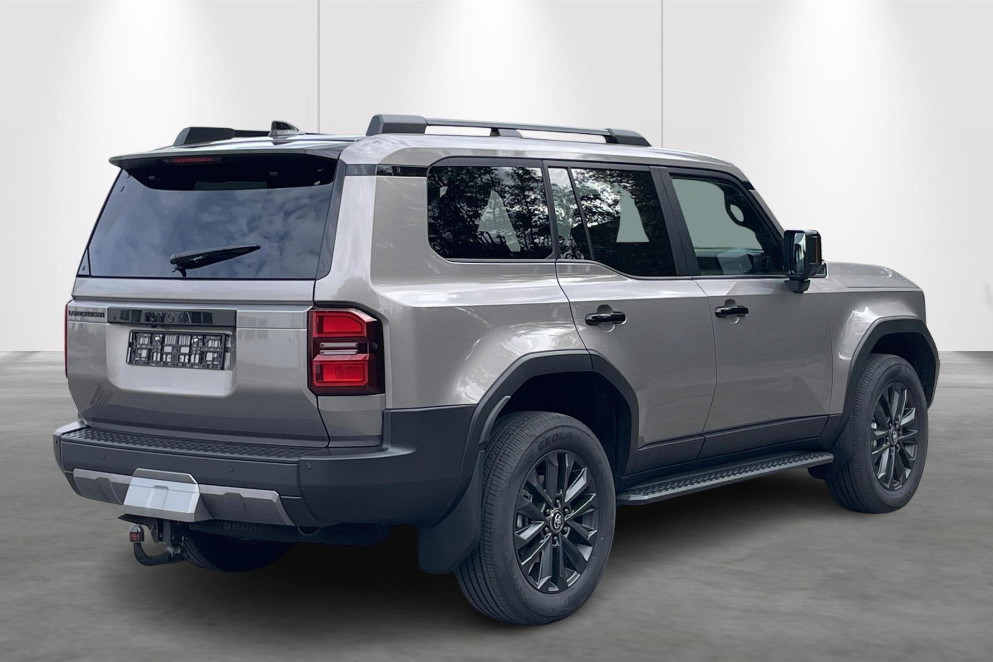 Toyota Land Cruiser 2.8L MHEV VX-L 4WD AUTO DEMO (niet inges, Auto's, Automaat, Stof, Gebruikt, 4 cilinders