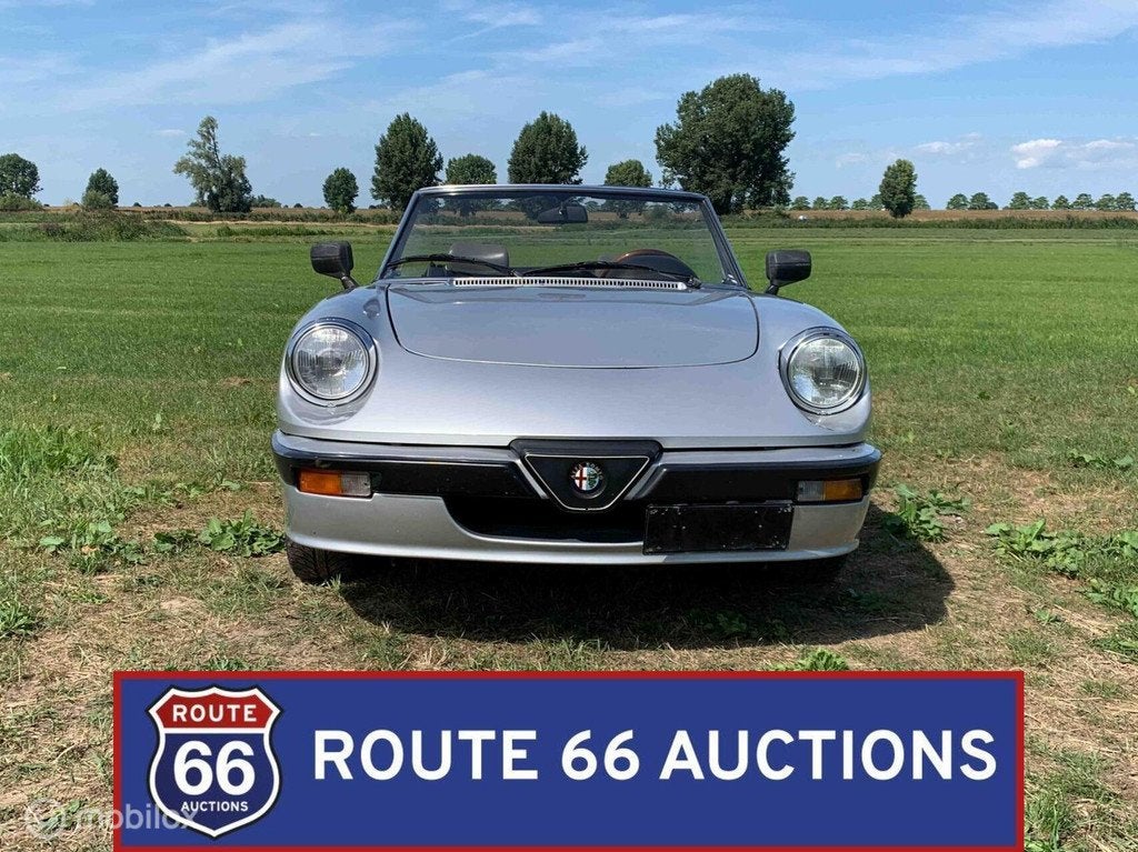 Alfa Romeo Spider 2.0 | 1988 | Route 66 Auctions, Zwart, Bedrijf, Handgeschakeld, Overige carrosserie