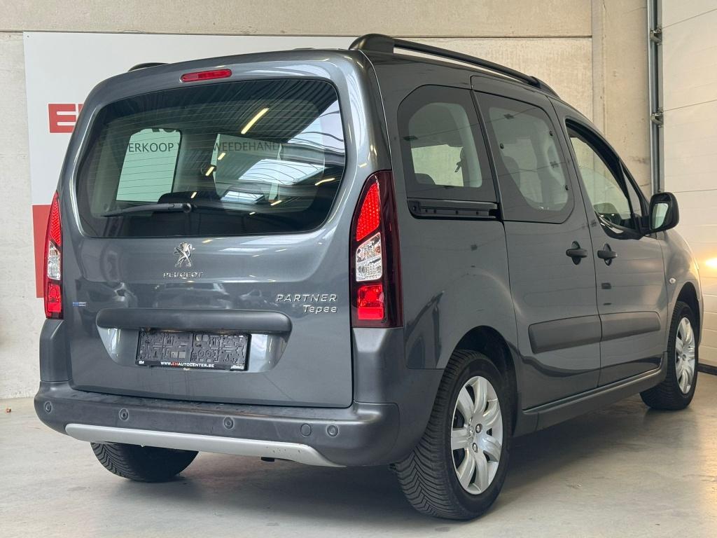Peugeot Partner Tepee 1.2i Benzine 5pl Camera-GPS-Airco-Led, Autos, Argent ou Gris, Achat, Euro 6, Entreprise