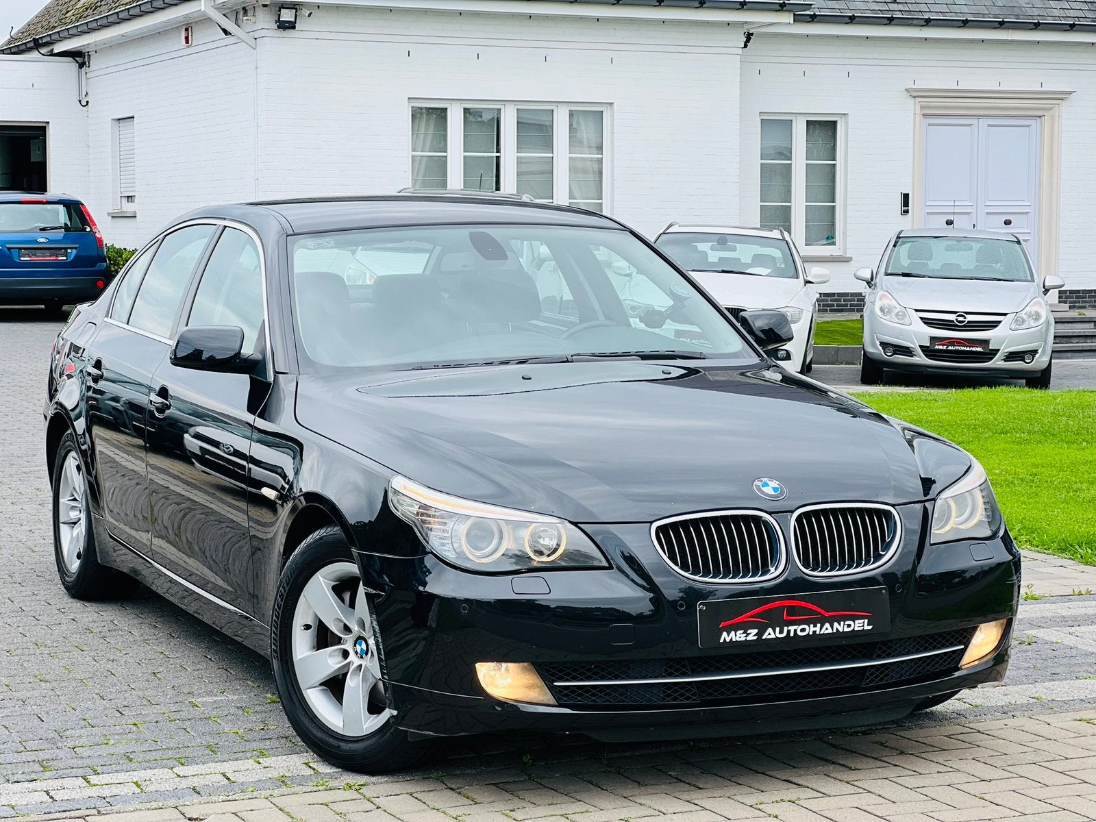 BMW 525D 3.0 Diesel || FACE LIFT || AUTOMAAT || NAVI || 2009, Auto's, 4 deurs, Elektrische ramen, Zwart, Leder
