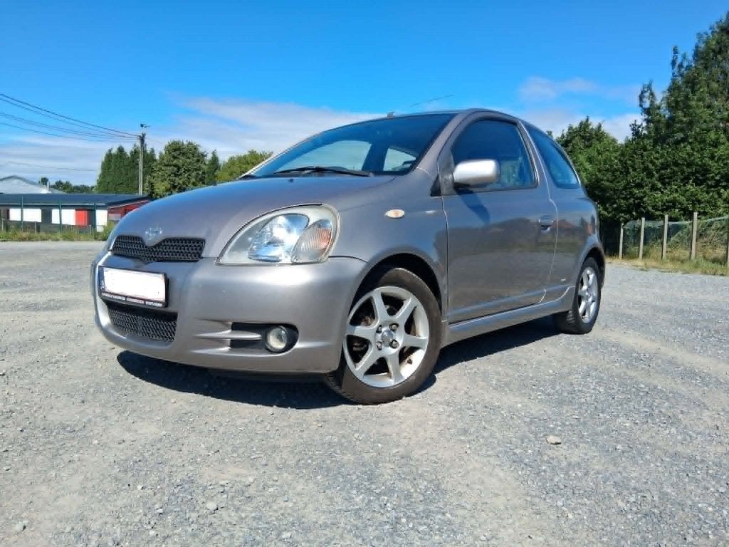 Yaris TS 1.5 106ch, Argent ou Gris, Achat, Boîte manuelle, Noir