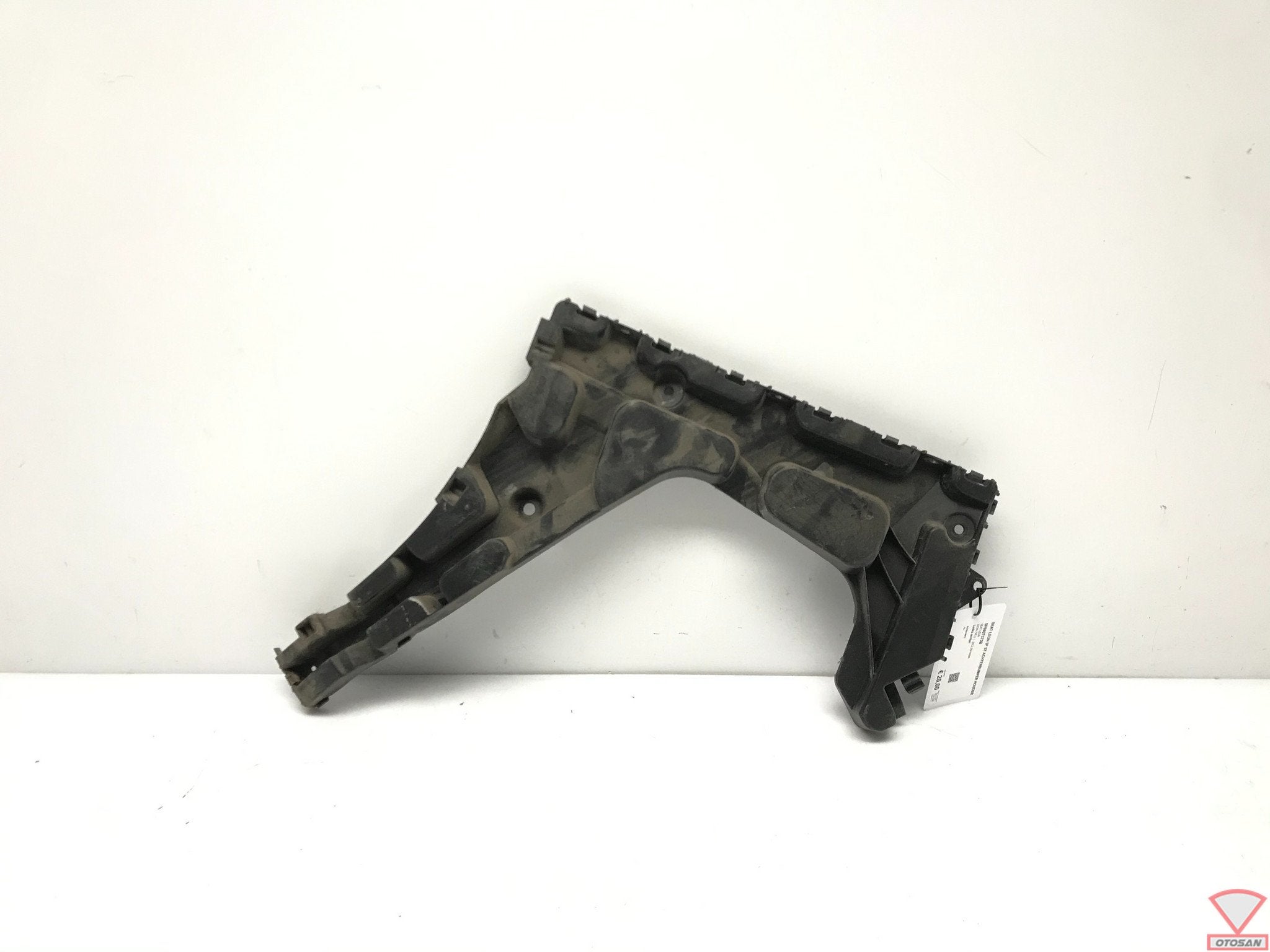 Seat Leon 5F ST Achterbumper Houder Links Achter 5F9807375B, Auto-onderdelen, Gebruikt, Autovia A-2, Km 585 585
08760  Martorell, ES