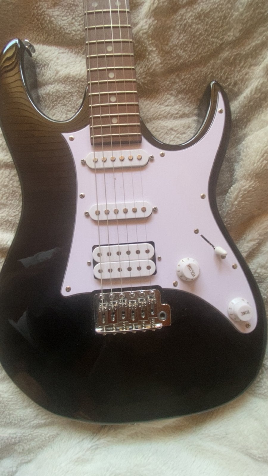 Guitard, Muziek en Instrumenten, Snaarinstrumenten | Gitaren | Elektrisch, Ophalen of Verzenden, Zo goed als nieuw