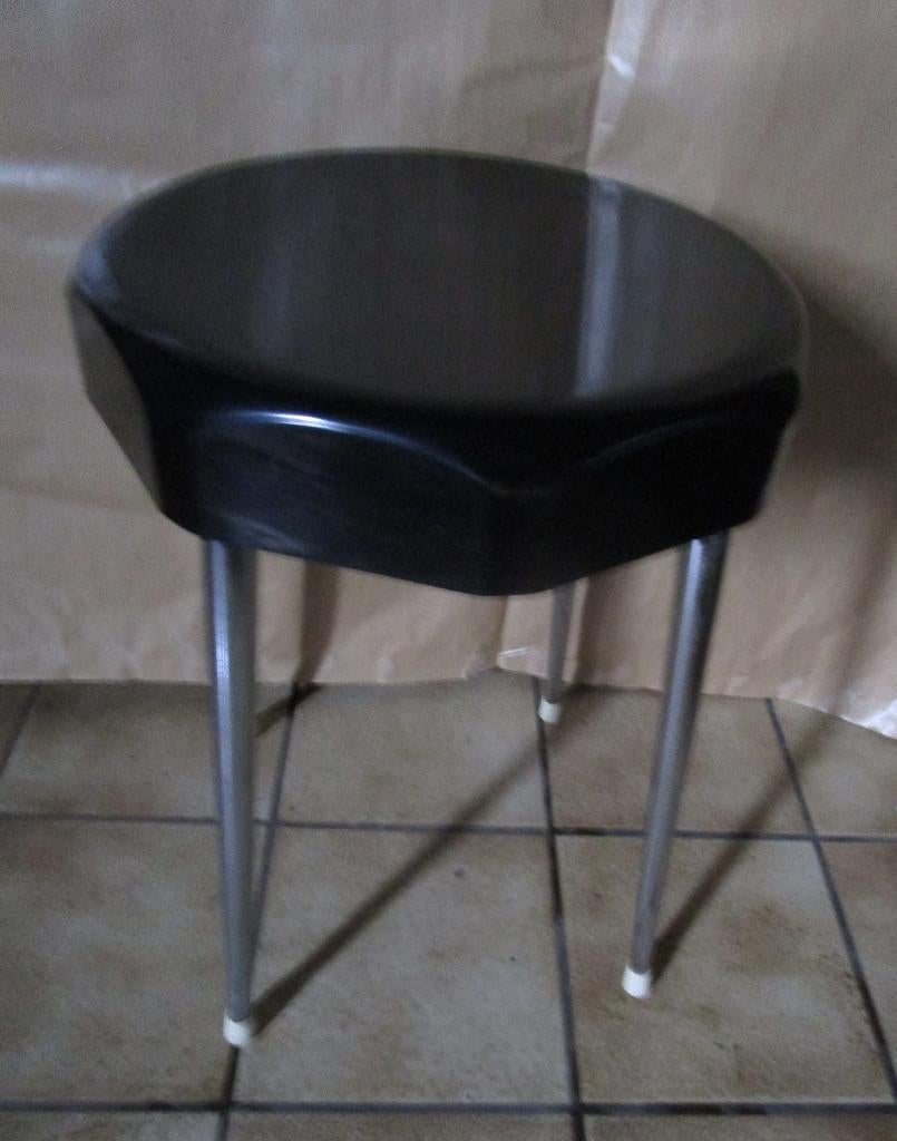 Vintage kruk 'Vynco luxe', Enlèvement