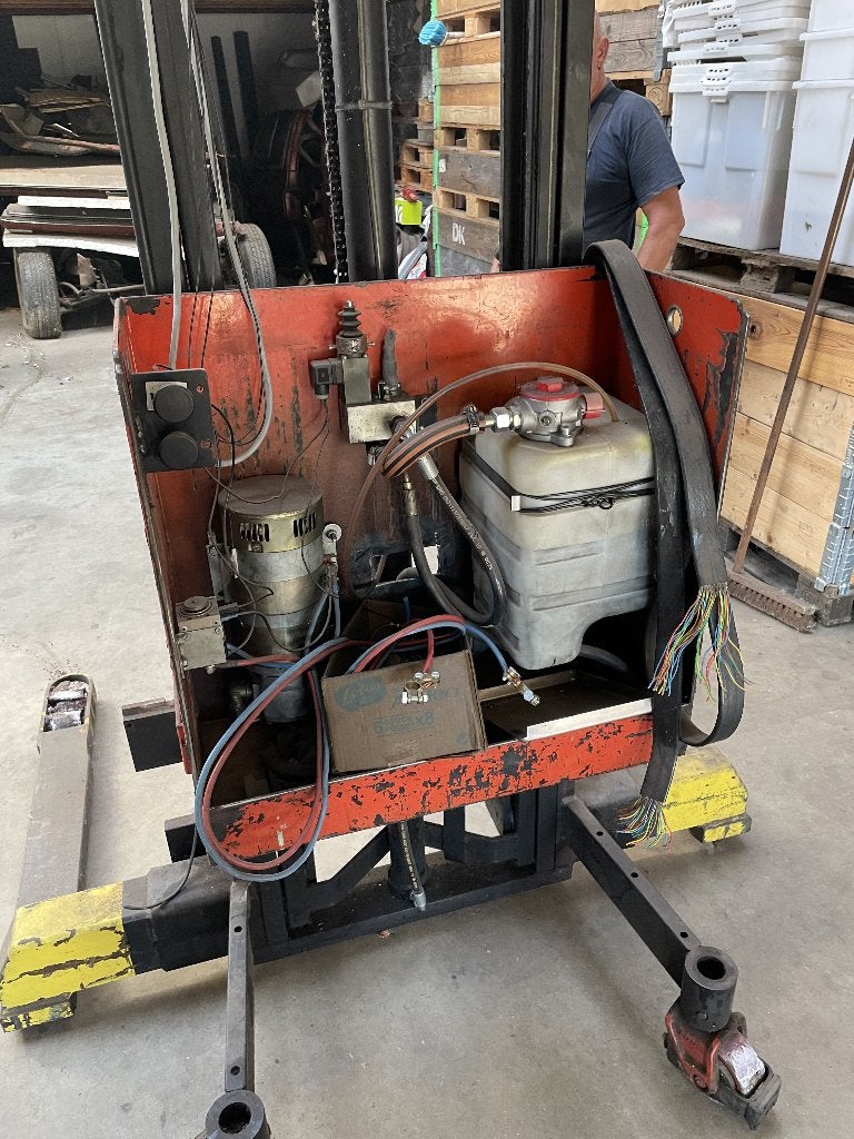 vorklift masten BT 2 ton, Ophalen, Zo goed als nieuw, Elektrisch
