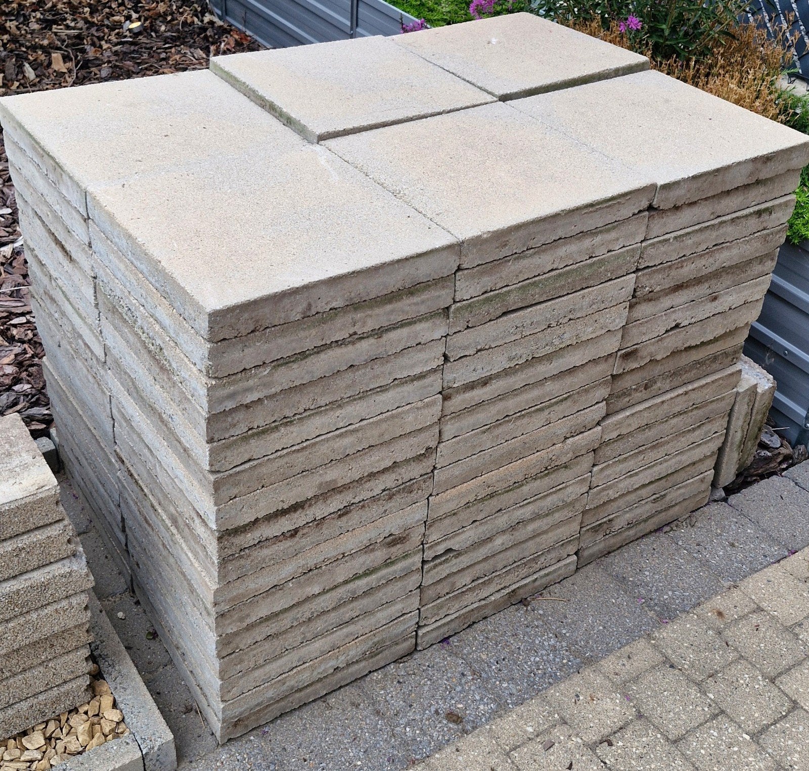 96 betondallen GRATIS, Tuin en Terras, Ophalen, Overige typen, 5 tot 10 m², Zo goed als nieuw