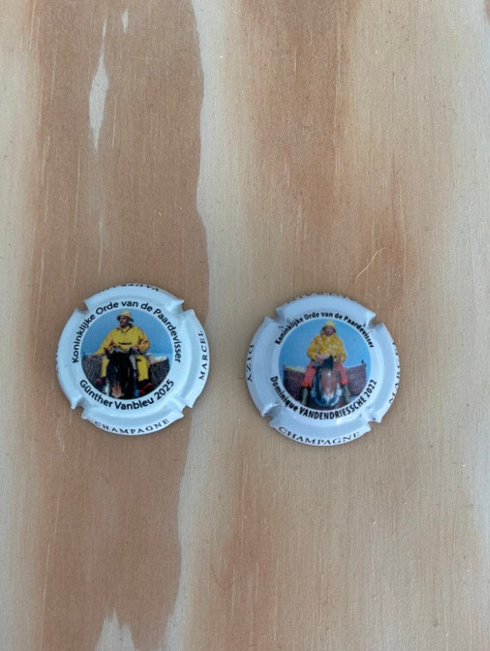 2 exclusieve, genummerde Champagnecapsules, Verzamelen, Ophalen of Verzenden