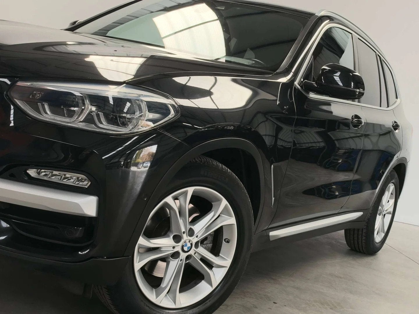 BMW X3 2.0iA xDrive SPORT-GPS-CUIR-CAMERA360-JANTES18-PDC-AT, Cuir, Entreprise, 5 portes, 2400 kg