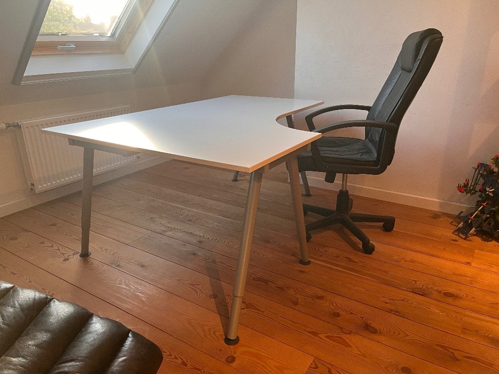 ikea bureau en bureaustoel, Huis en Inrichting, Bureaus, Ophalen, IKEA