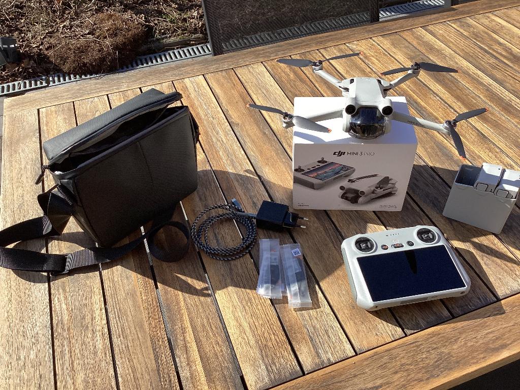 DJI mini 3pro, Drone avec caméra, Moins de 250 g, Comme neuf, 30 à 45 minutes