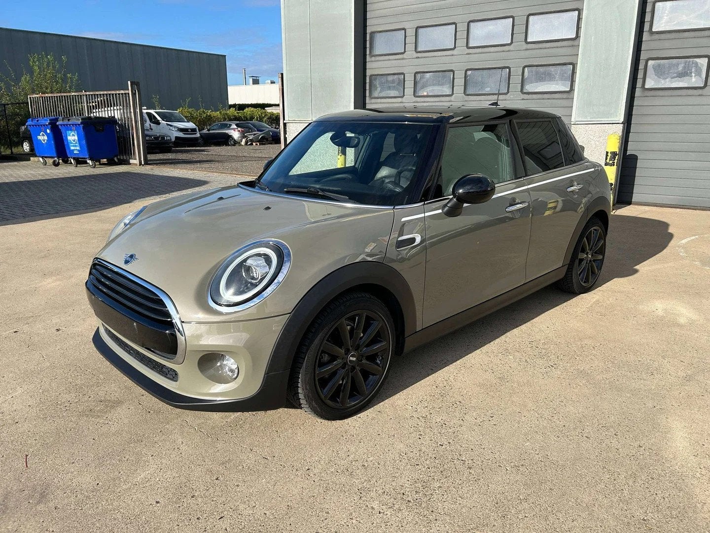 MINI Cooper Mini 1.5 Cooper (bj 2018), Mini, Zilver of Grijs, Benzine, 1499 cc