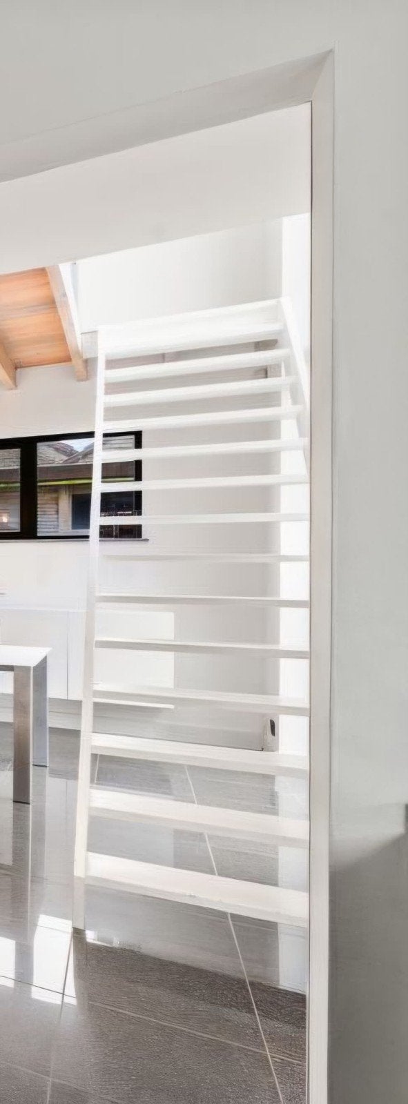 Bel escalier droit/escalier ouvert en bois, Enlèvement, Utilisé, Escalier