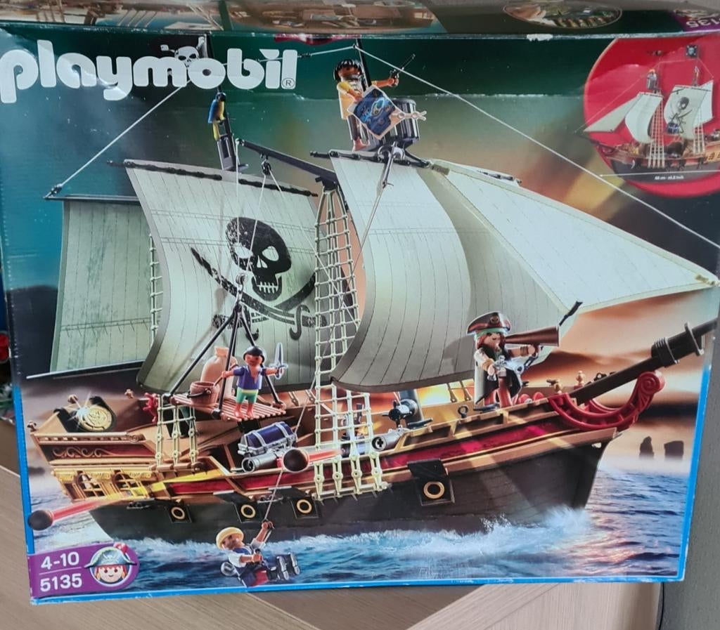 Playmobil piratenschip 5135, Enlèvement