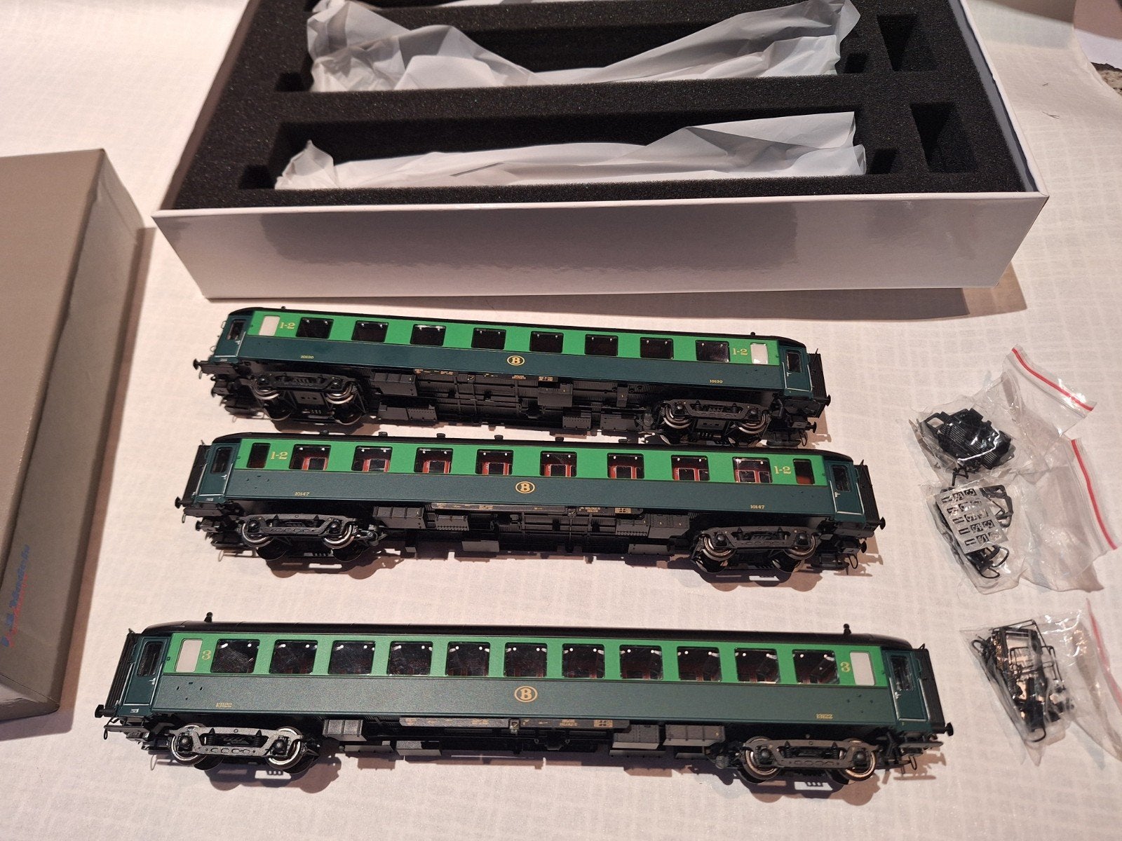 LS Models set 42107 NMBS  SNCB  I2 rijtuigen, Hobby & Loisirs créatifs, Trains miniatures | HO, Neuf, Autres marques, Enlèvement ou Envoi