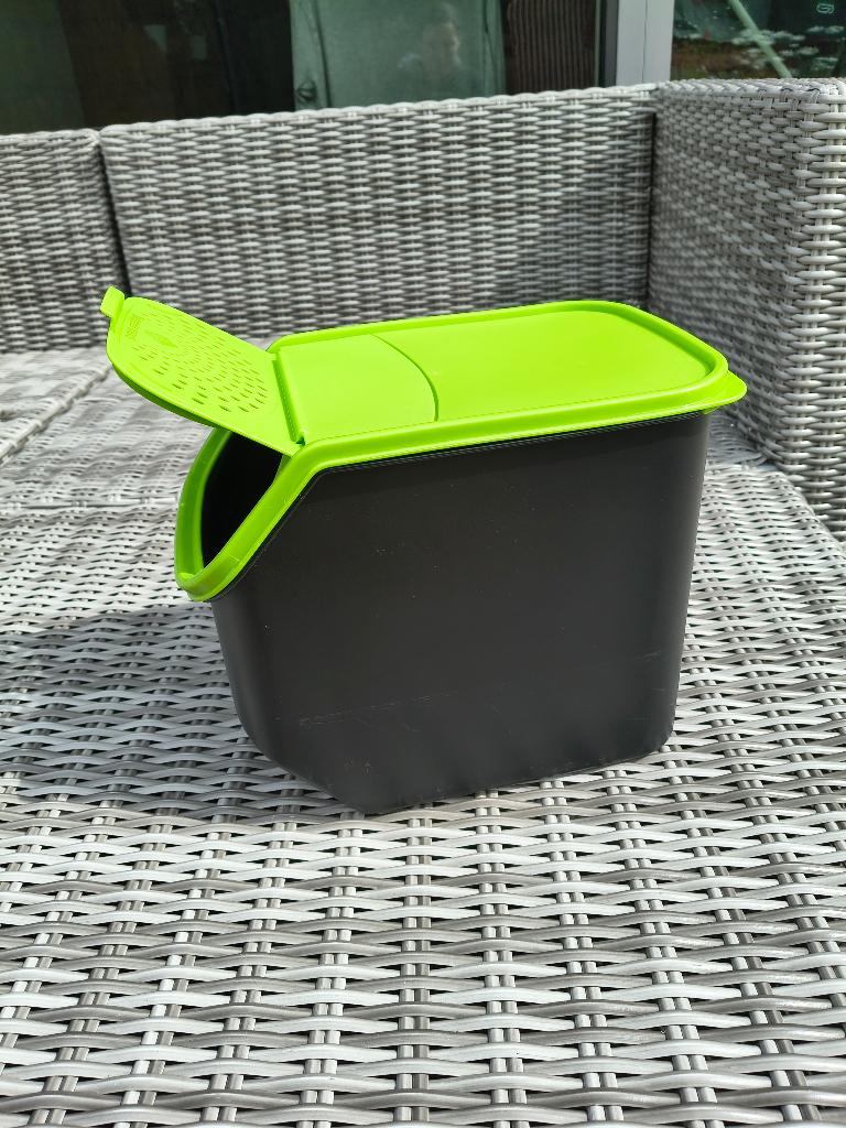 Tupperware aardappeldoos Smart  8,3 liter  28,5 x 19 x 23 cm, Enlèvement ou Envoi, Utilisé, Vert, Récipient ou Bol