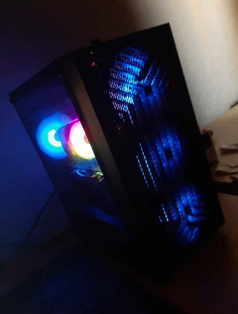 Gaming pc best budget fast pc, Computers en Software, Desktop Pc's, Virtual Reality, Intel, Intel Xeon, Zo goed als nieuw