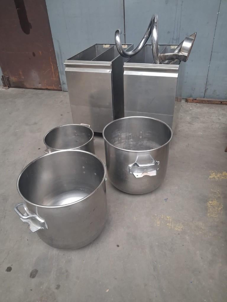 LOT MATÉRIEL PÂTISSERIE /73cm41cm76cm/ INOX – 80€, Enlèvement ou Envoi, Boulangerie et Pâtisserie