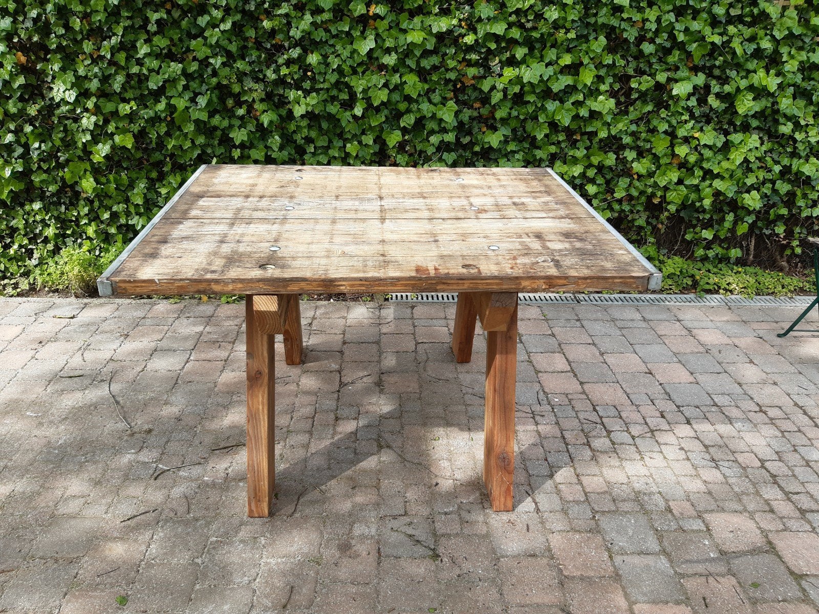 zware tuintafel van steenschot enjuffers gemaakt, Tuin en Terras, Ophalen, Plastic