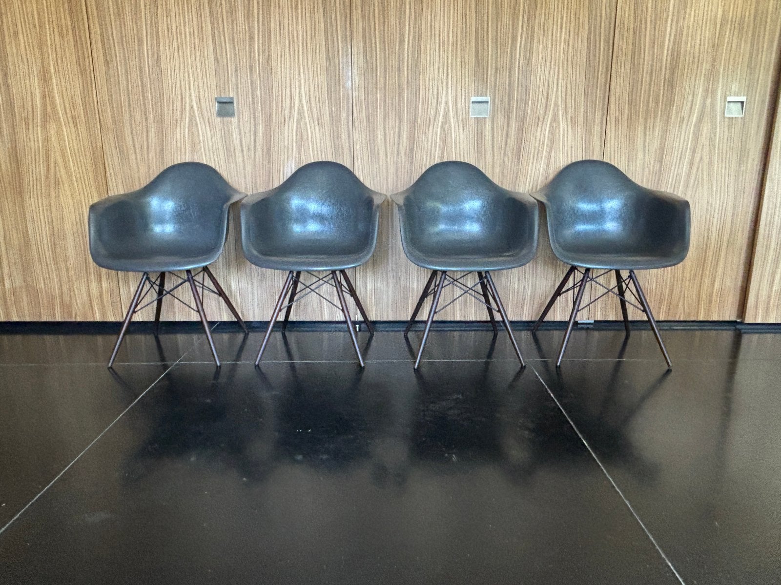 Set de 4 chaises DAW en fibre de verre Vitra Eames, Enlèvement, Comme neuf