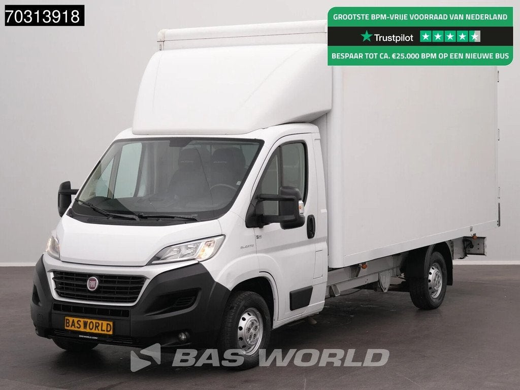 Fiat Ducato 150pk Bakwagen Achterdeuren Euro6 Navi Airco Cru, Auto's, Stof, Gebruikt, 2500 kg, Wit