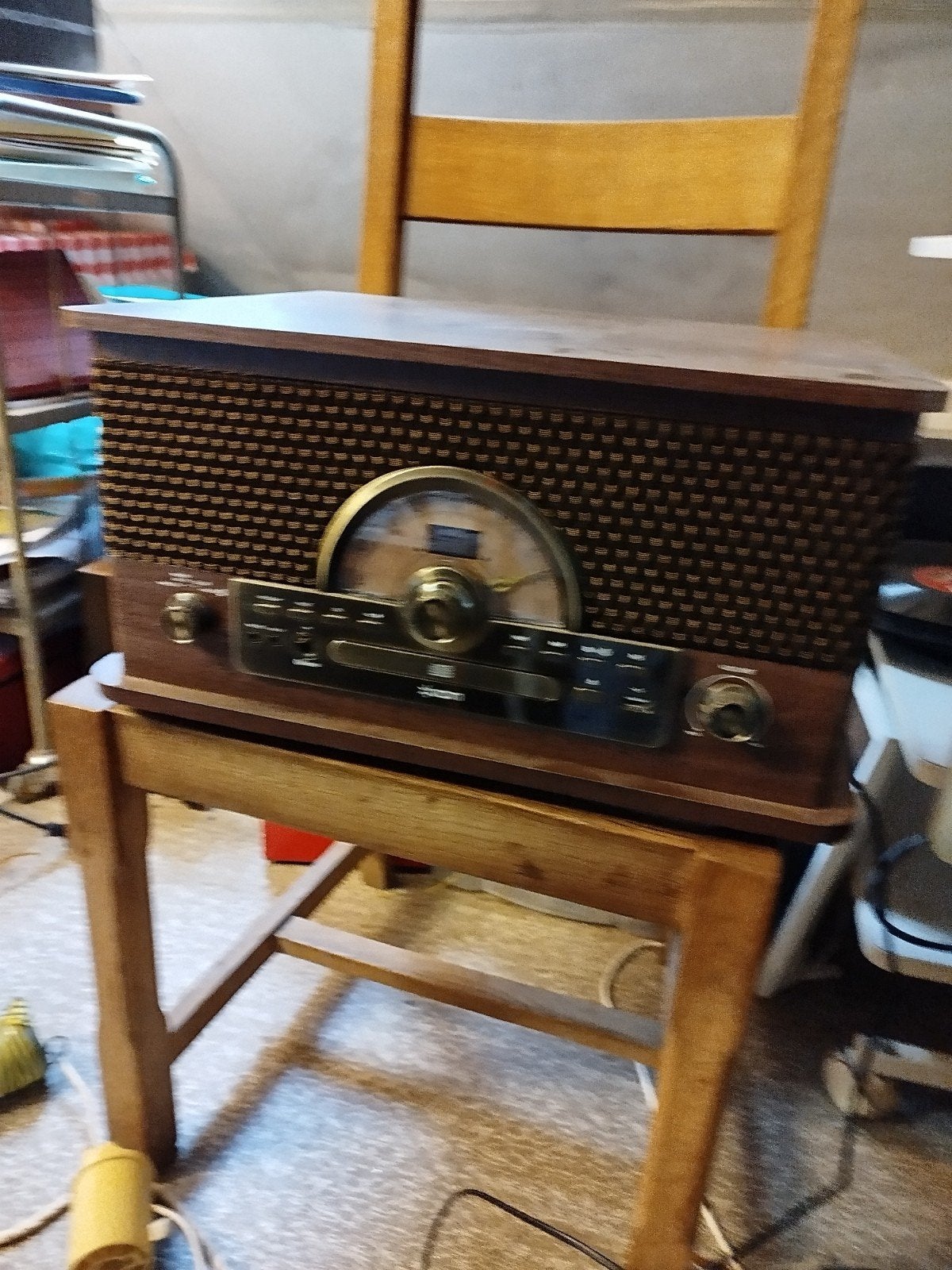 Radio cd en platenspeler, Ophalen
