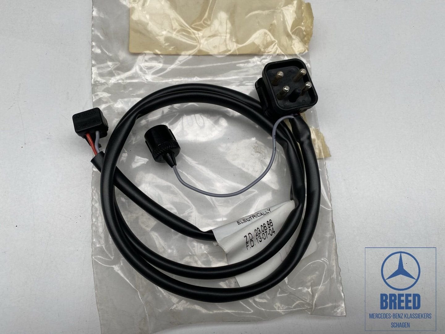 NOS kabel achteruitrijlichtschakelaar Mercedes W123 W124, Neuf, -, -, Enlèvement ou Envoi
