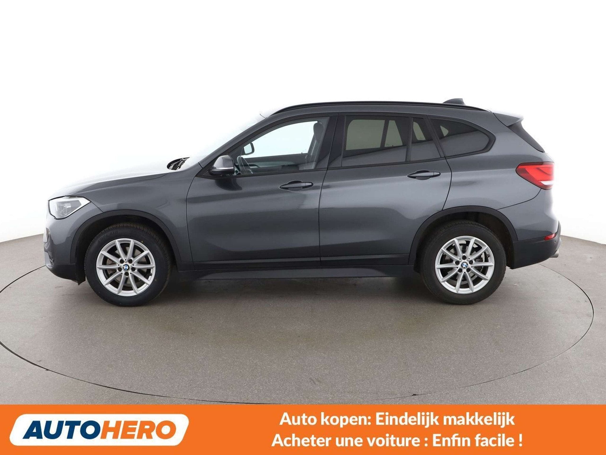 BMW X1 sDrive 18i Advantage (année de construction 2021), Autos, Argent ou Gris, Achat, 5 portes, 5 places