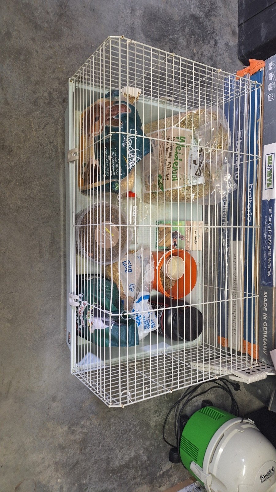kooi vóór kleine dieren, Ophalen, Kooi