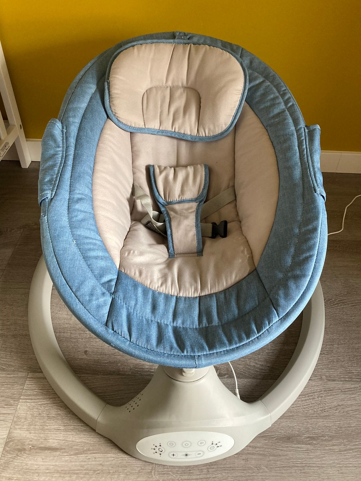 Balancelle électronique bébé Babies first, Ophalen, Zo goed als nieuw