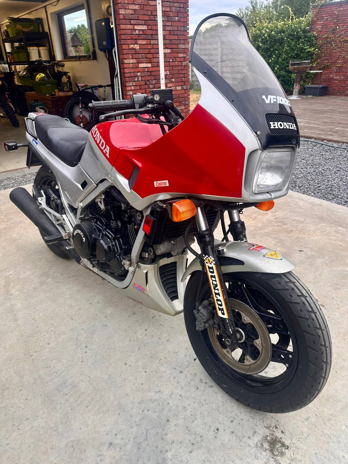 1985 Honda VF1000F, 4 cilinders, Motorrijbewijs A, Gebruikt, Sport