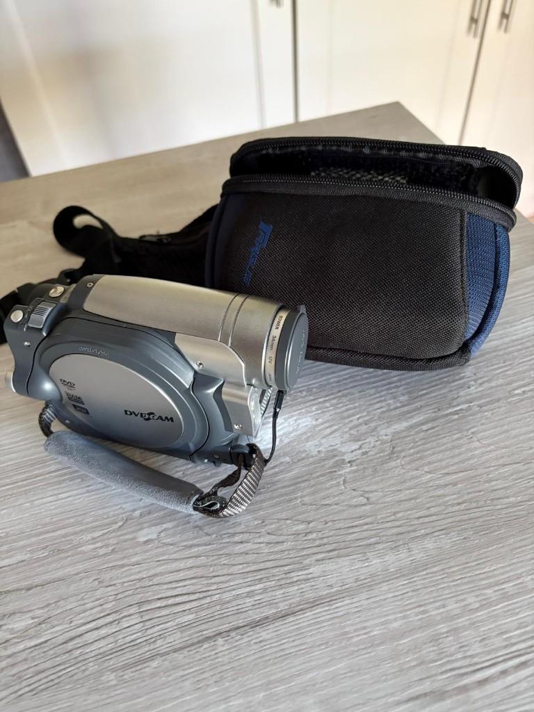 Hitachi DVD CAM, Audio, Tv en Foto, Videocamera's Digitaal, Zo goed als nieuw, Camera, DVD, Hitachi, 20x of meer, Ingebouwde lamp