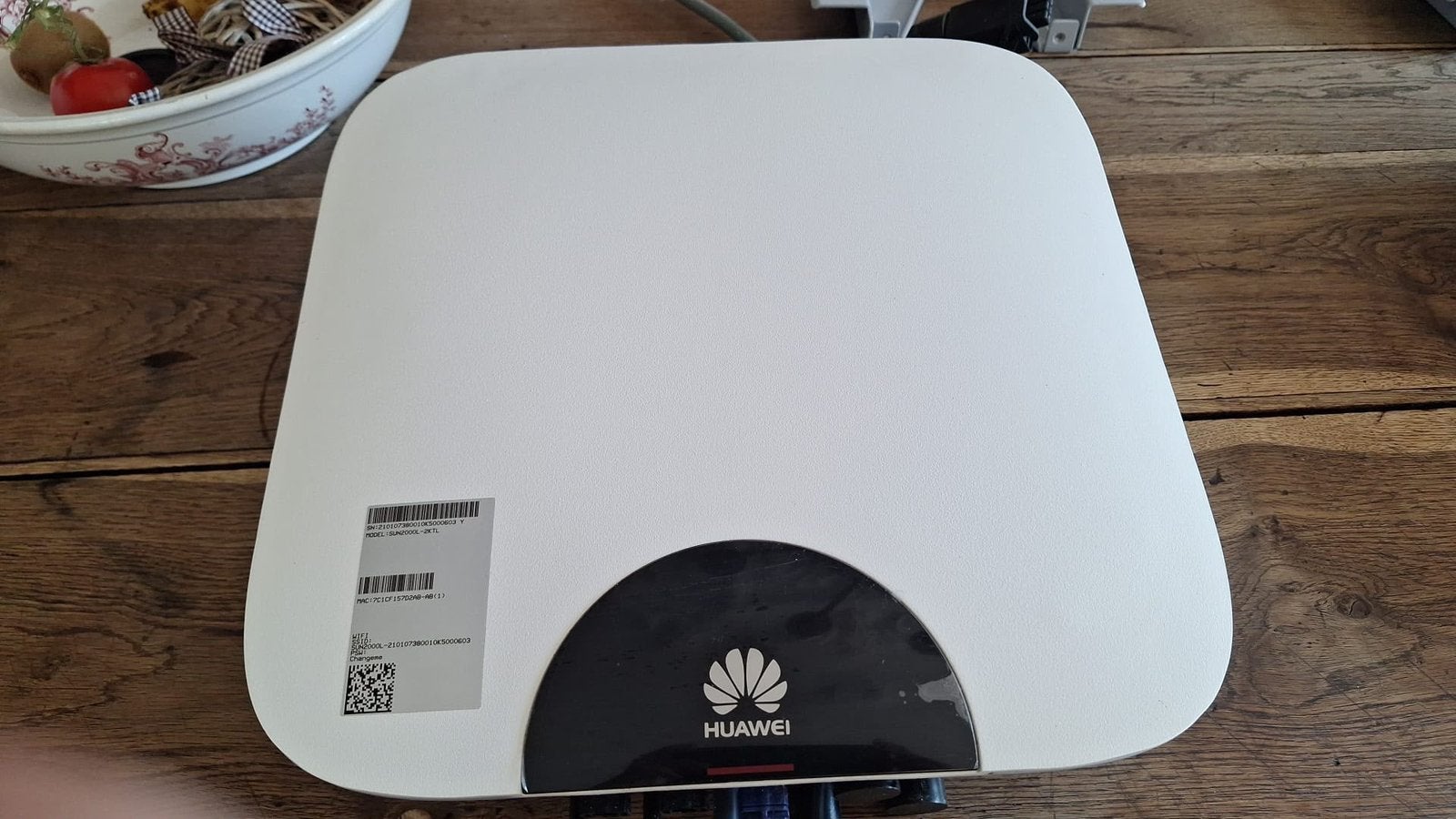 2 x Omvormer Huawei SUN 2000L-2KTL (bouwjaar 2021), Doe-het-zelf en Bouw, Ophalen, Zo goed als nieuw