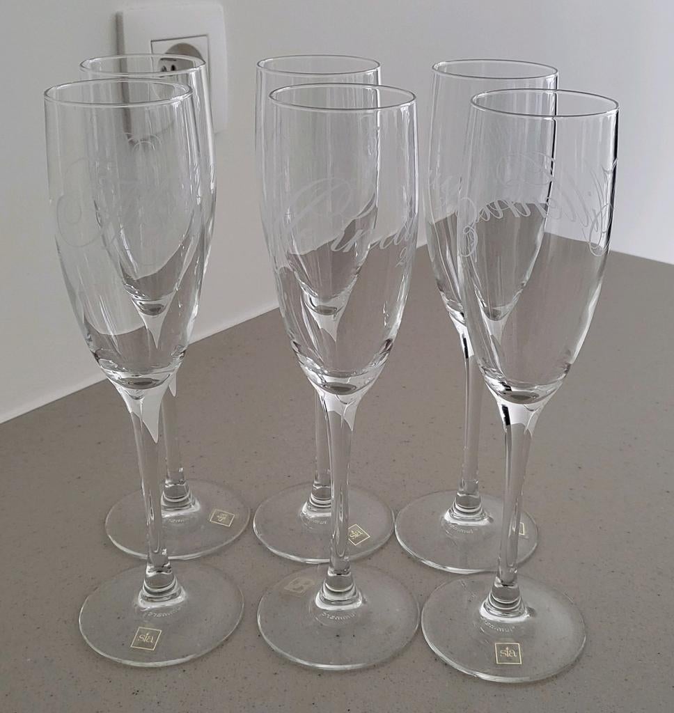 Milennium jaar 2000 glazen 6 stuks (zonder doos), Verzamelen, Glas en Drinkglazen, Ophalen of Verzenden