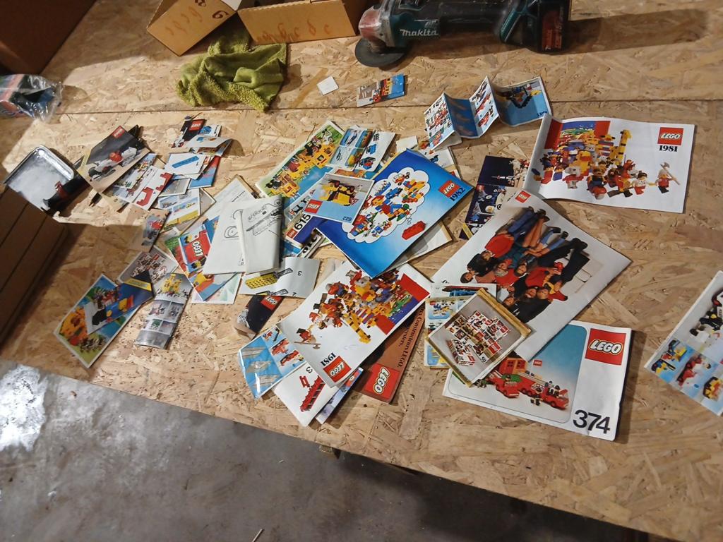 Vintage LEGO handleidingen zeldzame nummers collectie, Ophalen