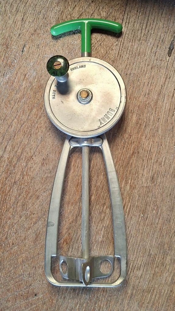 Mixer fouet a main vintage Bunny, Ophalen