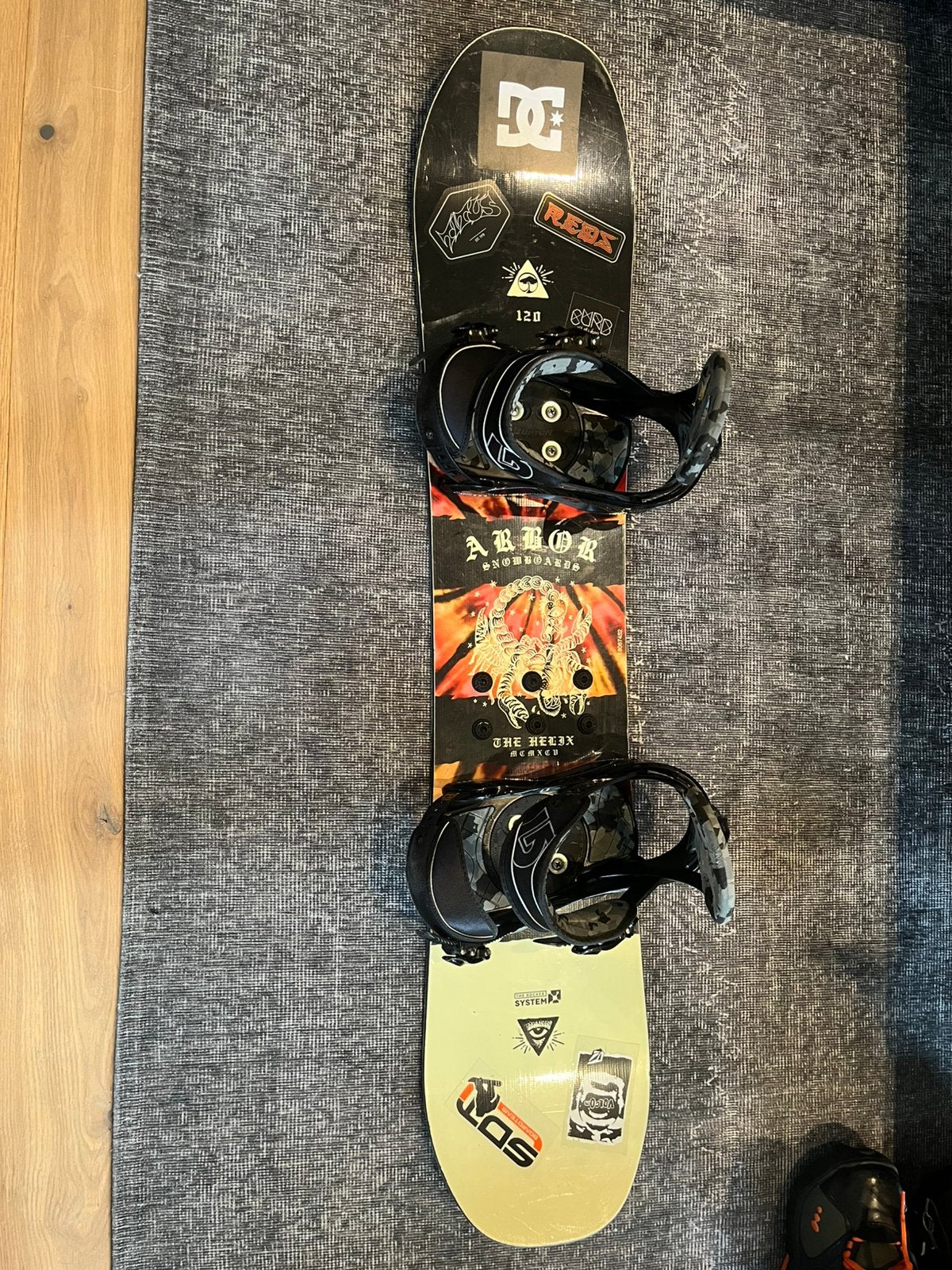 Snowboard Arbor Snowboards met Burton Custom bindingen, Sport en Fitness, Ophalen, Gebruikt, Board
