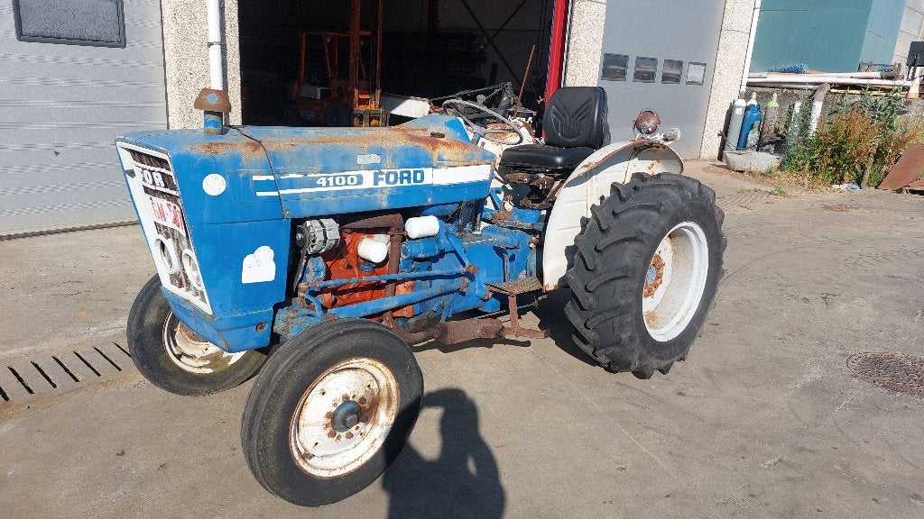 Tracteur ancien Ford 4100, Collections, Enlèvement, Utilisé