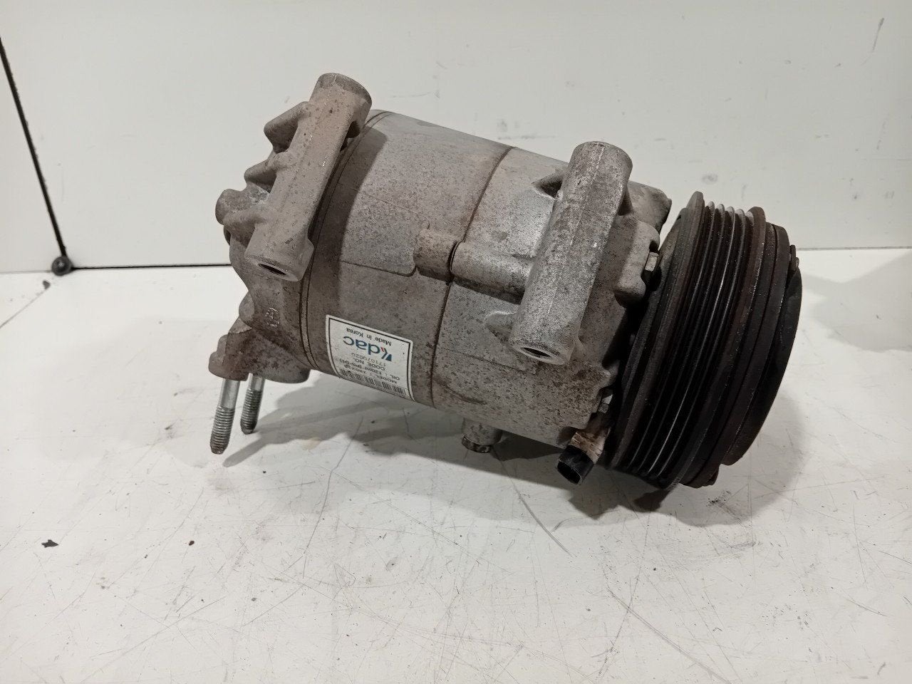 Airco pomp SsangYong Tivoli, Onderdelen@venauto.nl, Van der Ven Autorecycling B.V., Ettenseweg 76, 4706 PB Roosendaal, The Netherlands