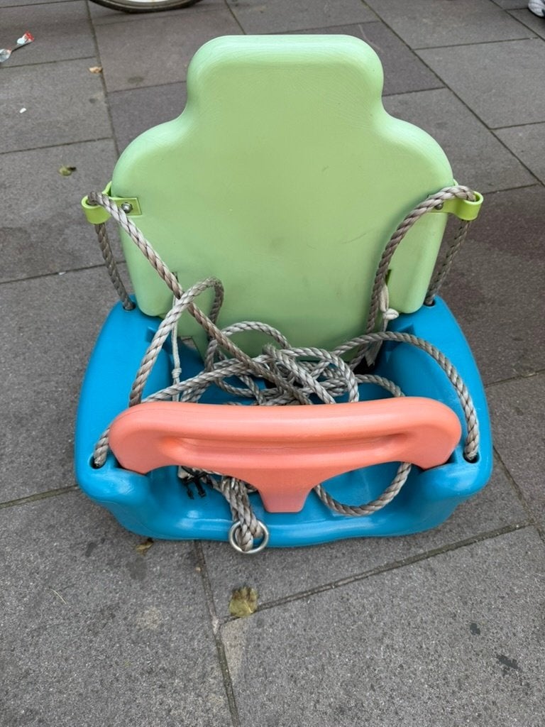 Babyschommel, Ophalen, Schommel
