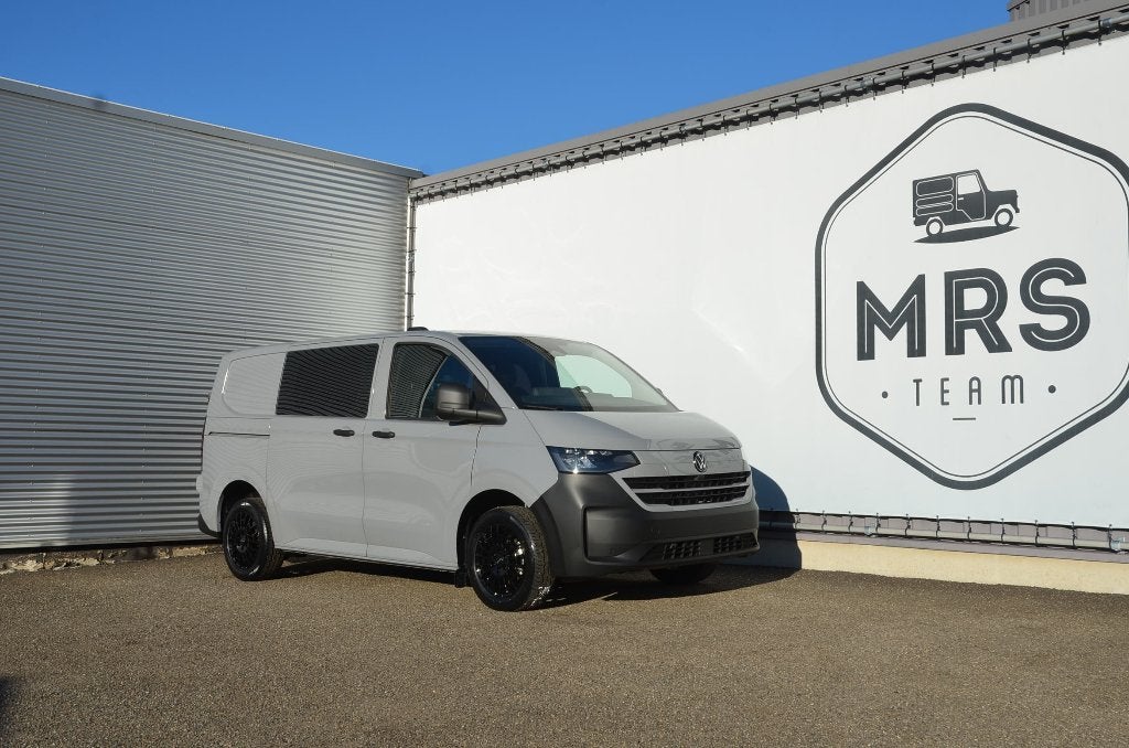 Volkswagen T7- Dubbelcab- L1-Carplay-Camera-Nieuw- 35990+BTW, Stof, Volkswagen, 2500 kg, Bedrijf
