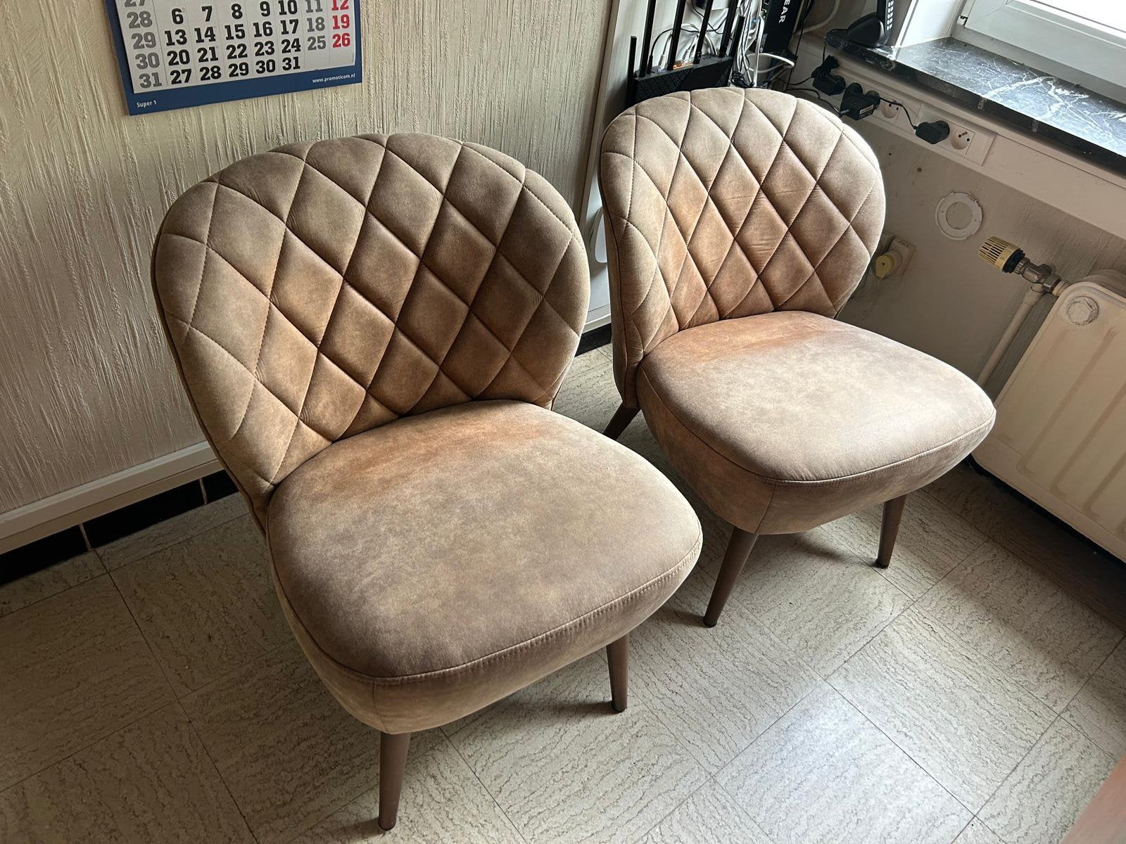 Set van 2 Beige Fluwelen Fauteuils / Lounge stoelen, Ophalen, Zo goed als nieuw, Stof